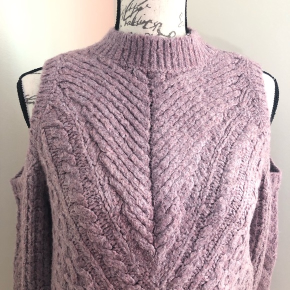 SOLD-Express mauve cold shoulder pullover sweater - Picture 5 of 8